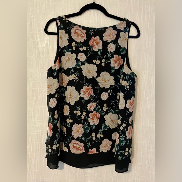 Torrid Sleeveless Top (plus size 00) - Picture 6 of 8